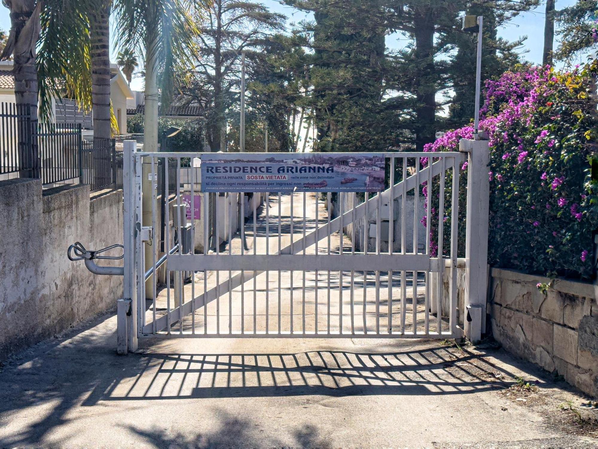Villa Donata Fontane Bianche Bagian luar foto